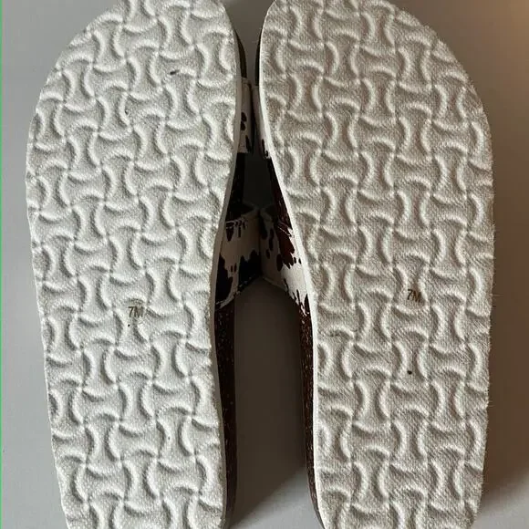 Maui Island Sandals - Picture 3 of 3